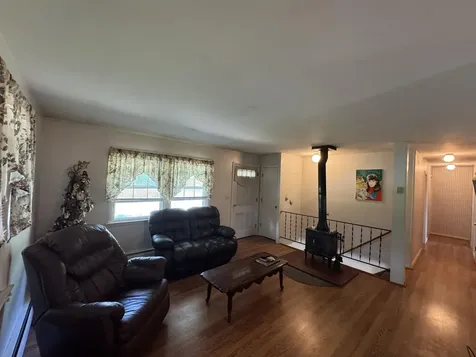 35 Hillcrest Terrace Brattleboro VT 05301