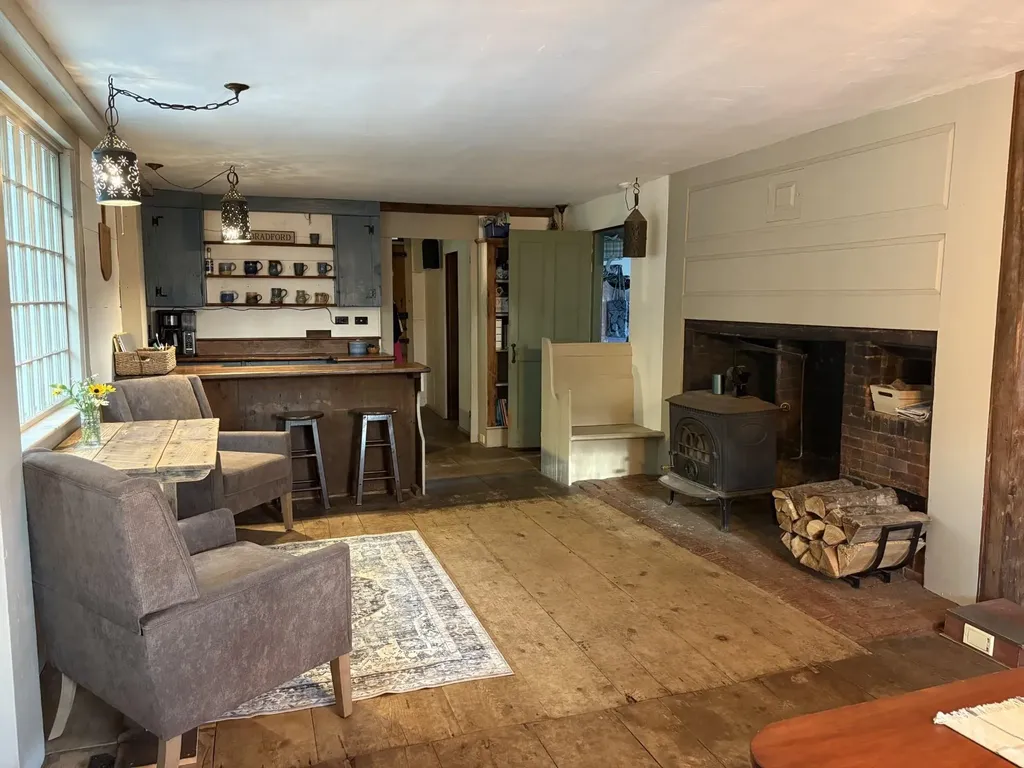 32 Old Warner Road Bradford NH 03221