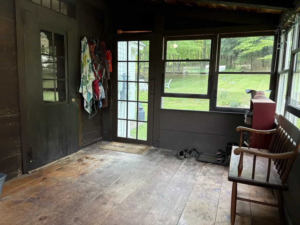 32 Old Warner Road Bradford NH 03221