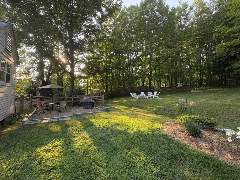 32 Old Warner Road Bradford NH 03221