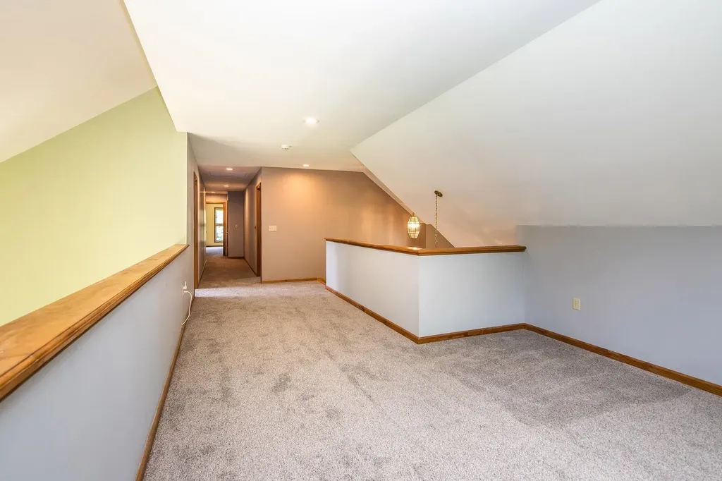 429 Black Bear Path Mendon VT 05701