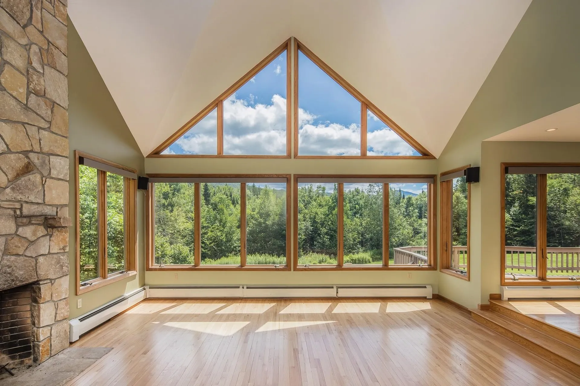 429 Black Bear Path Mendon VT 05701