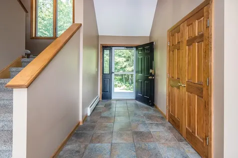 429 Black Bear Path Mendon VT 05701