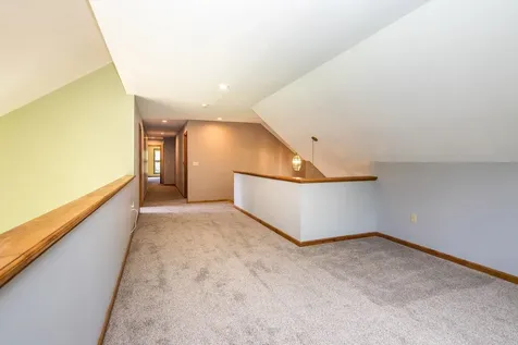 429 Black Bear Path Mendon VT 05701