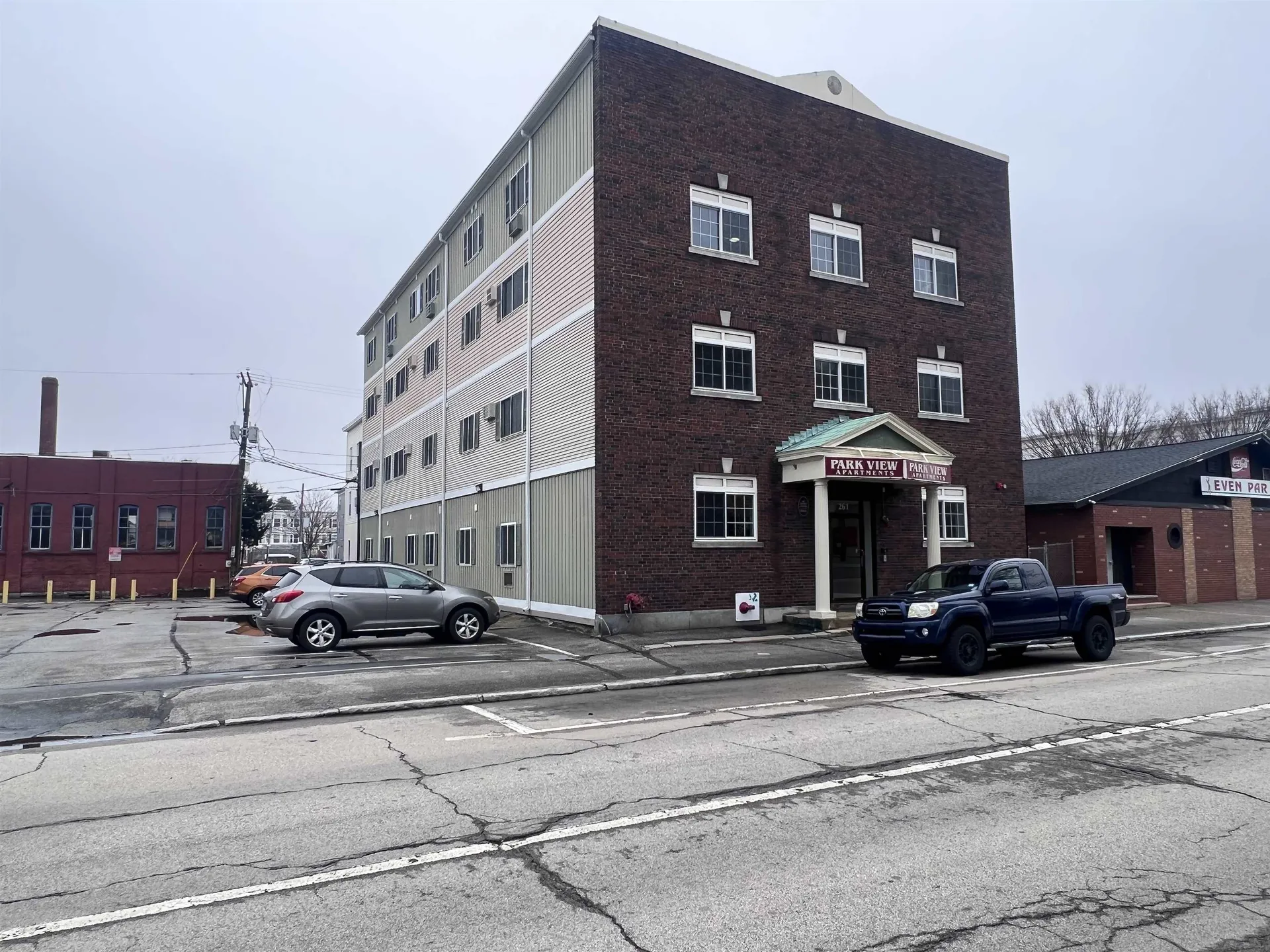261 Pine Street Manchester NH 03103