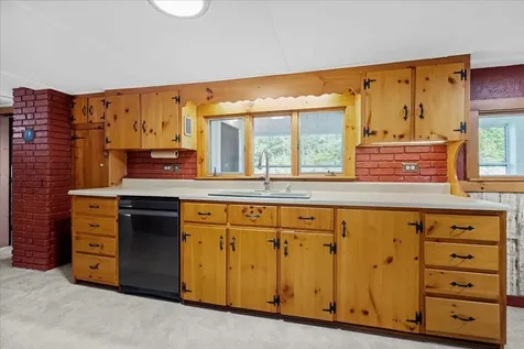 1284 Route 10 North Grantham NH 03753