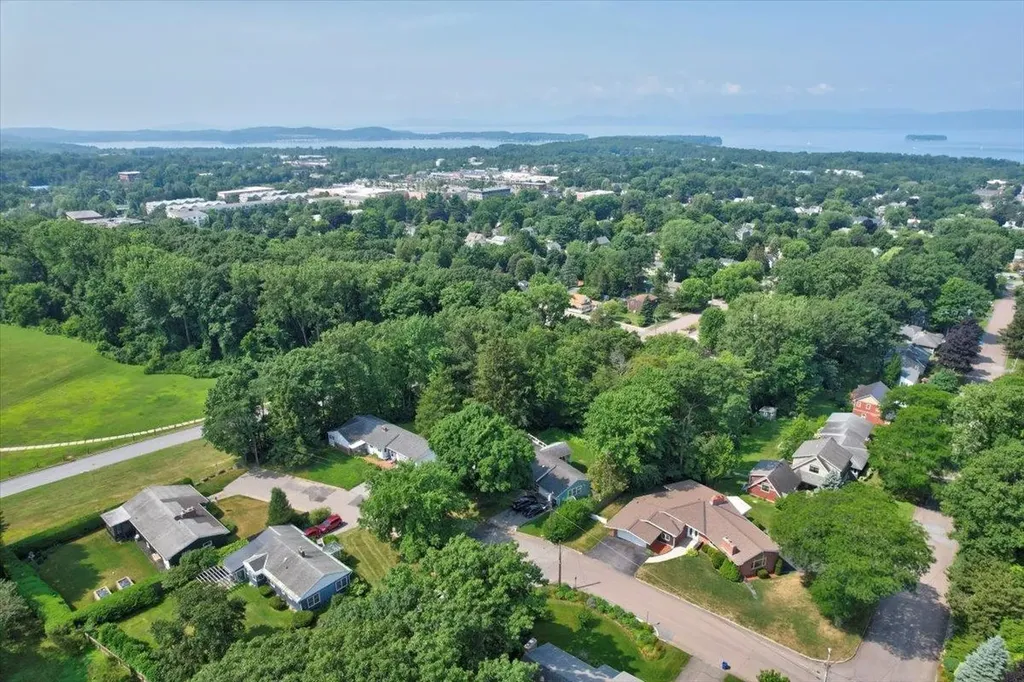 73 South Street Burlington VT 05401