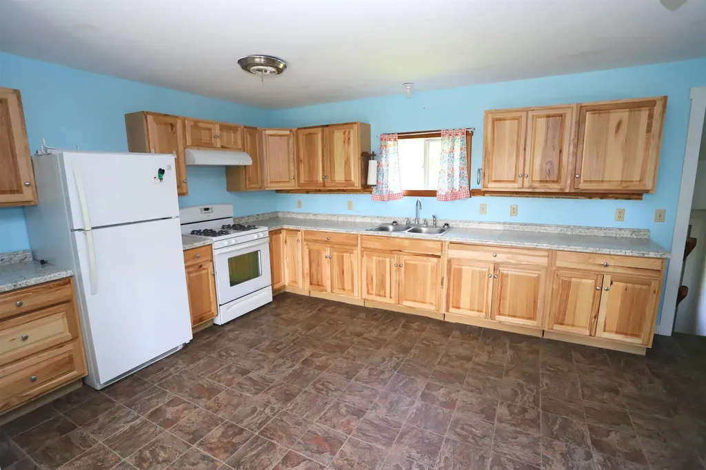 374 Browns Hill Road Newport Town VT 05857