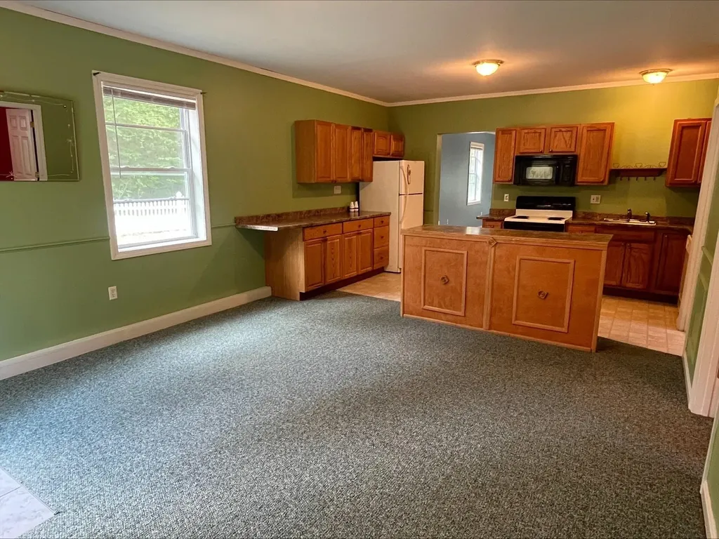 86 I Street Conway NH 03818