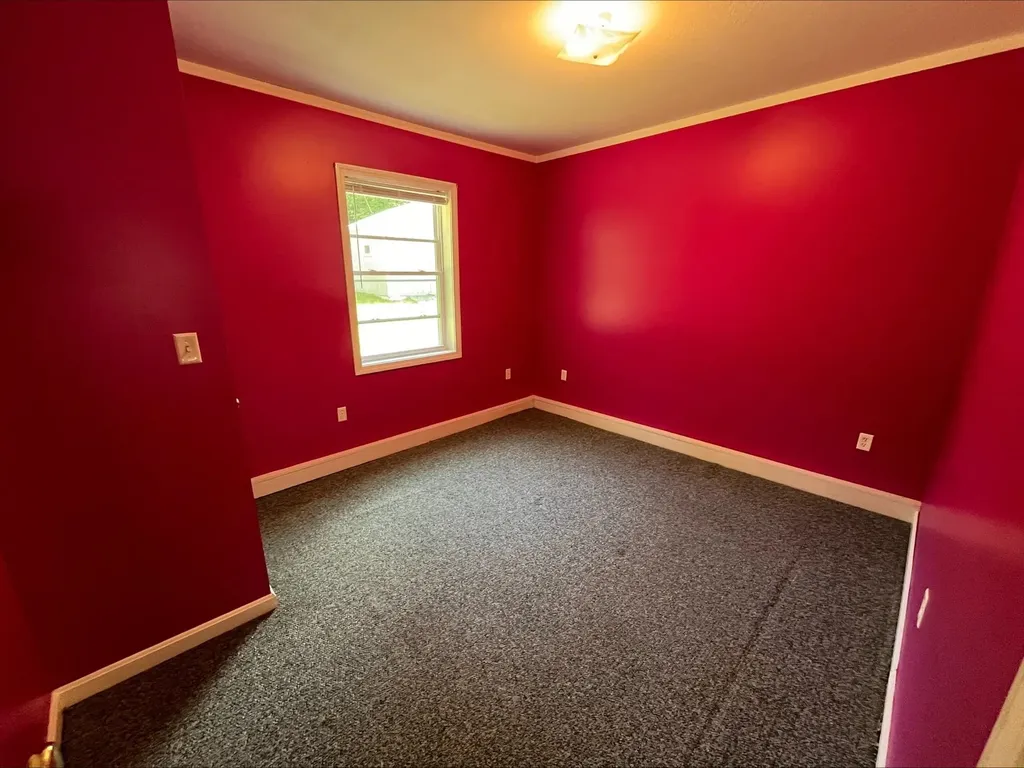 86 I Street Conway NH 03818