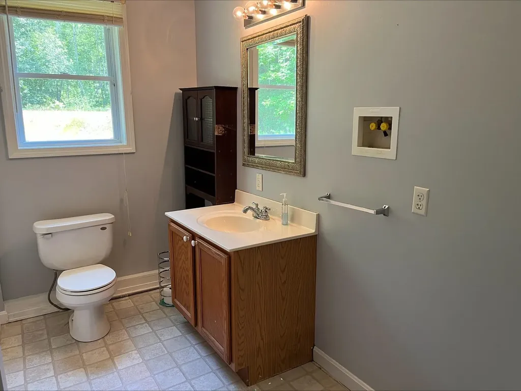 86 I Street Conway NH 03818