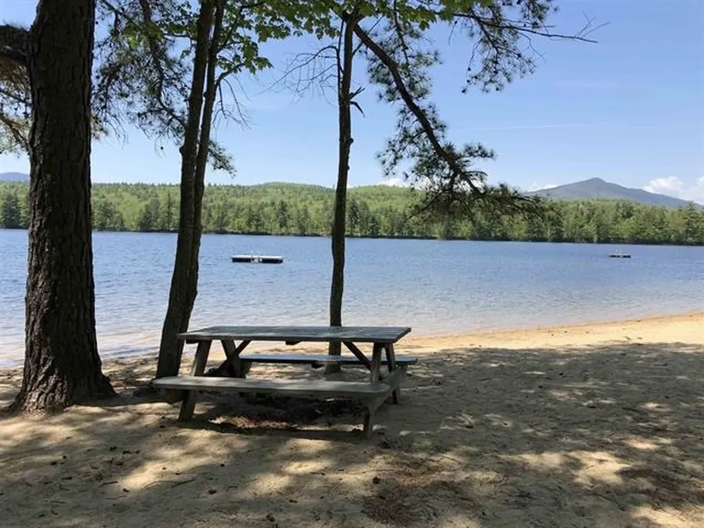 86 I Street Conway NH 03818