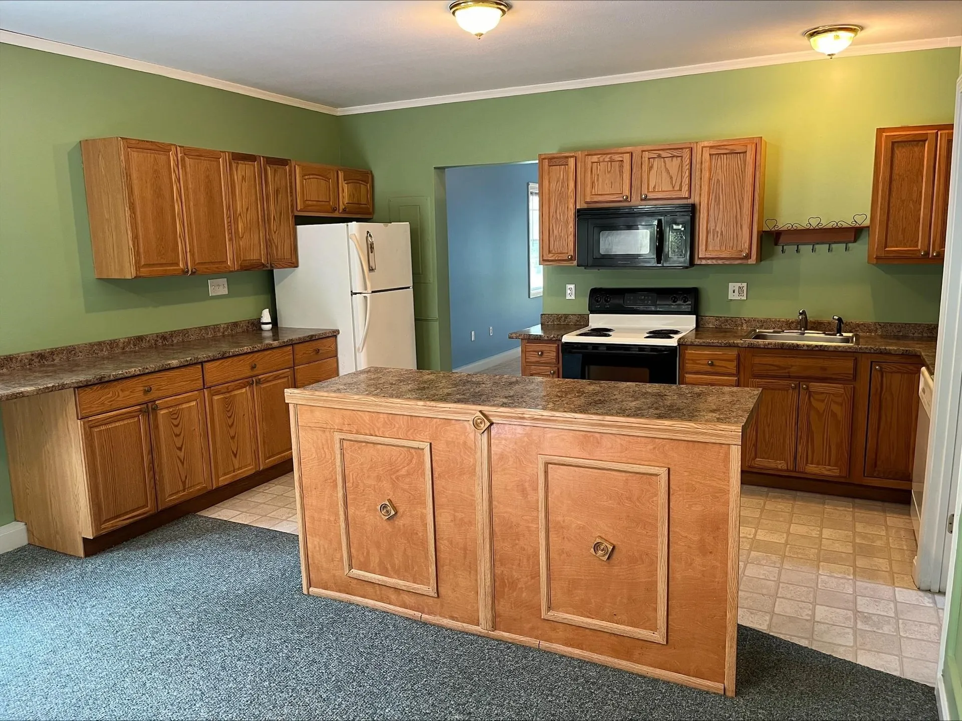 86 I Street Conway NH 03818