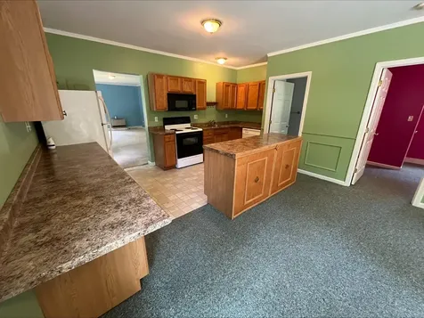 86 I Street Conway NH 03818