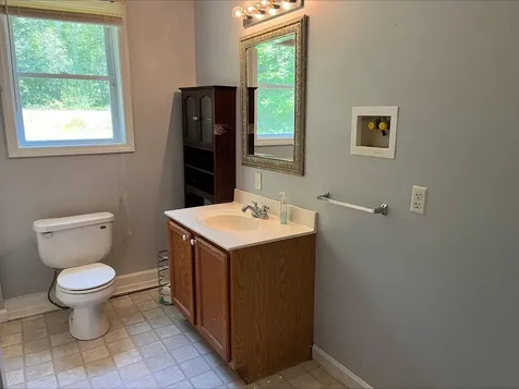 86 I Street Conway NH 03818