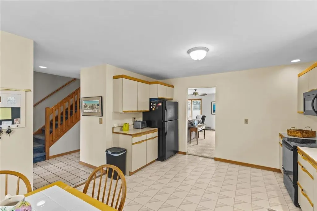 48 Thayer Bay Circle Colchester VT 05446-0000