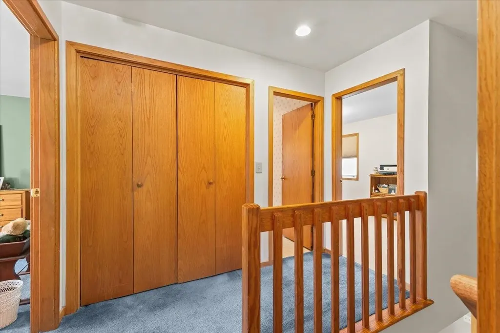 48 Thayer Bay Circle Colchester VT 05446-0000
