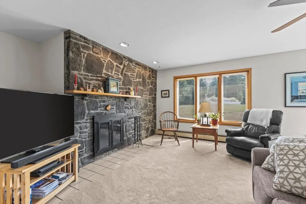 48 Thayer Bay Circle Colchester VT 05446-0000