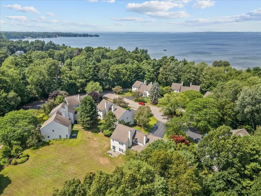 48 Thayer Bay Circle Colchester VT 05446-0000