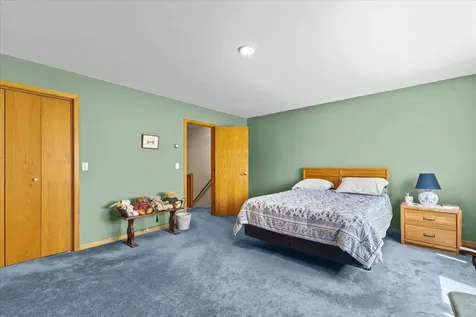 48 Thayer Bay Circle Colchester VT 05446-0000