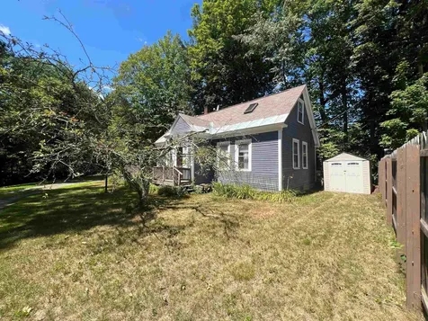 11 Longwood Place Claremont NH 03743