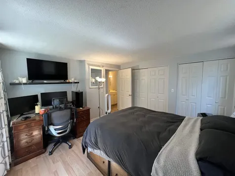 11 Longwood Place Claremont NH 03743