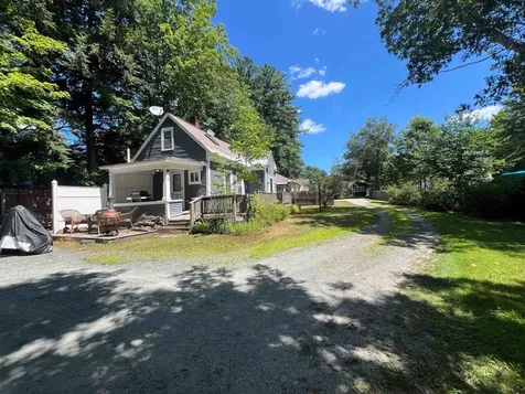 11 Longwood Place Claremont NH 03743