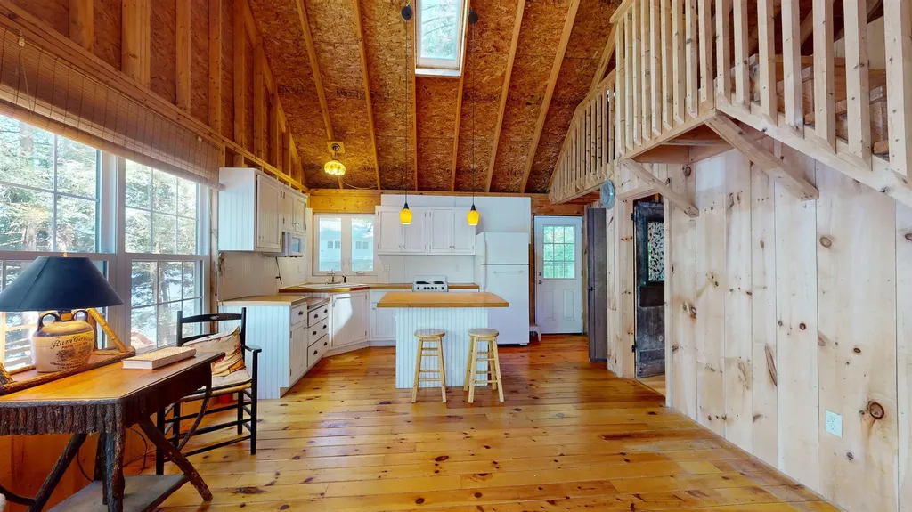 800 East Shore Road Hinesburg VT 05461