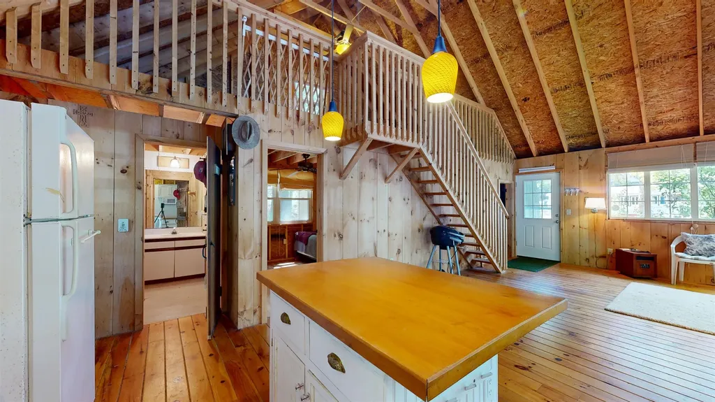 800 East Shore Road Hinesburg VT 05461