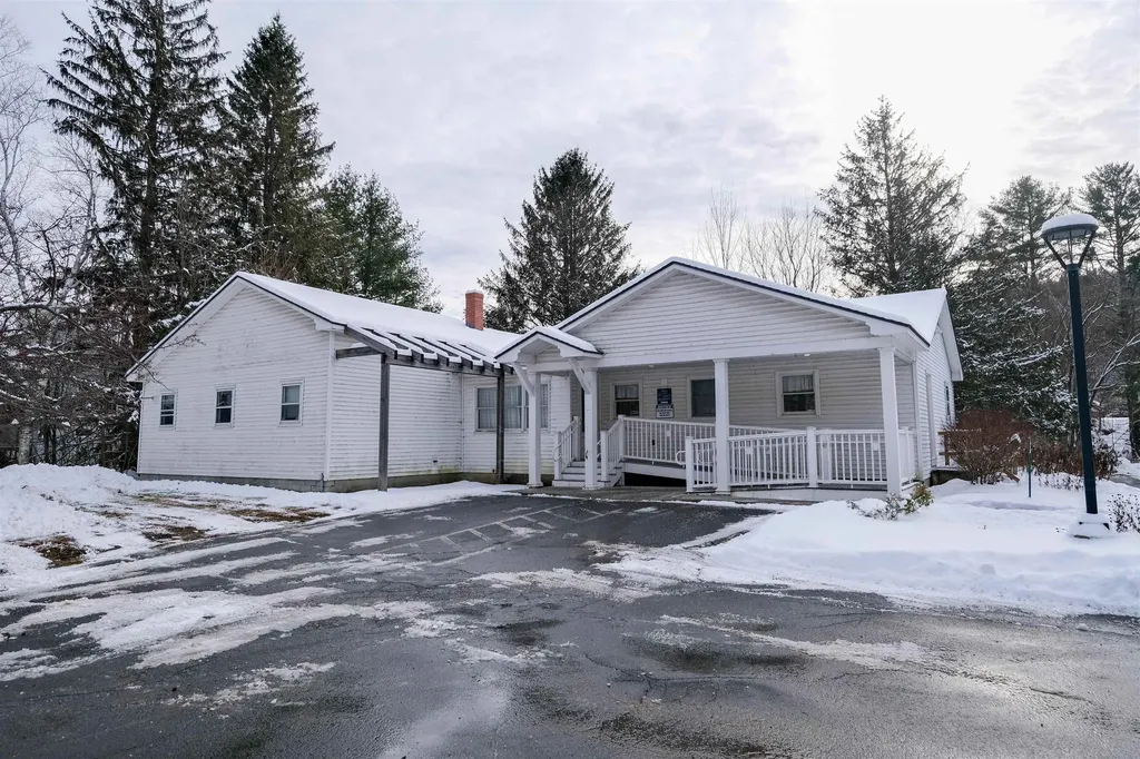 8 Main Street Ludlow VT 05149