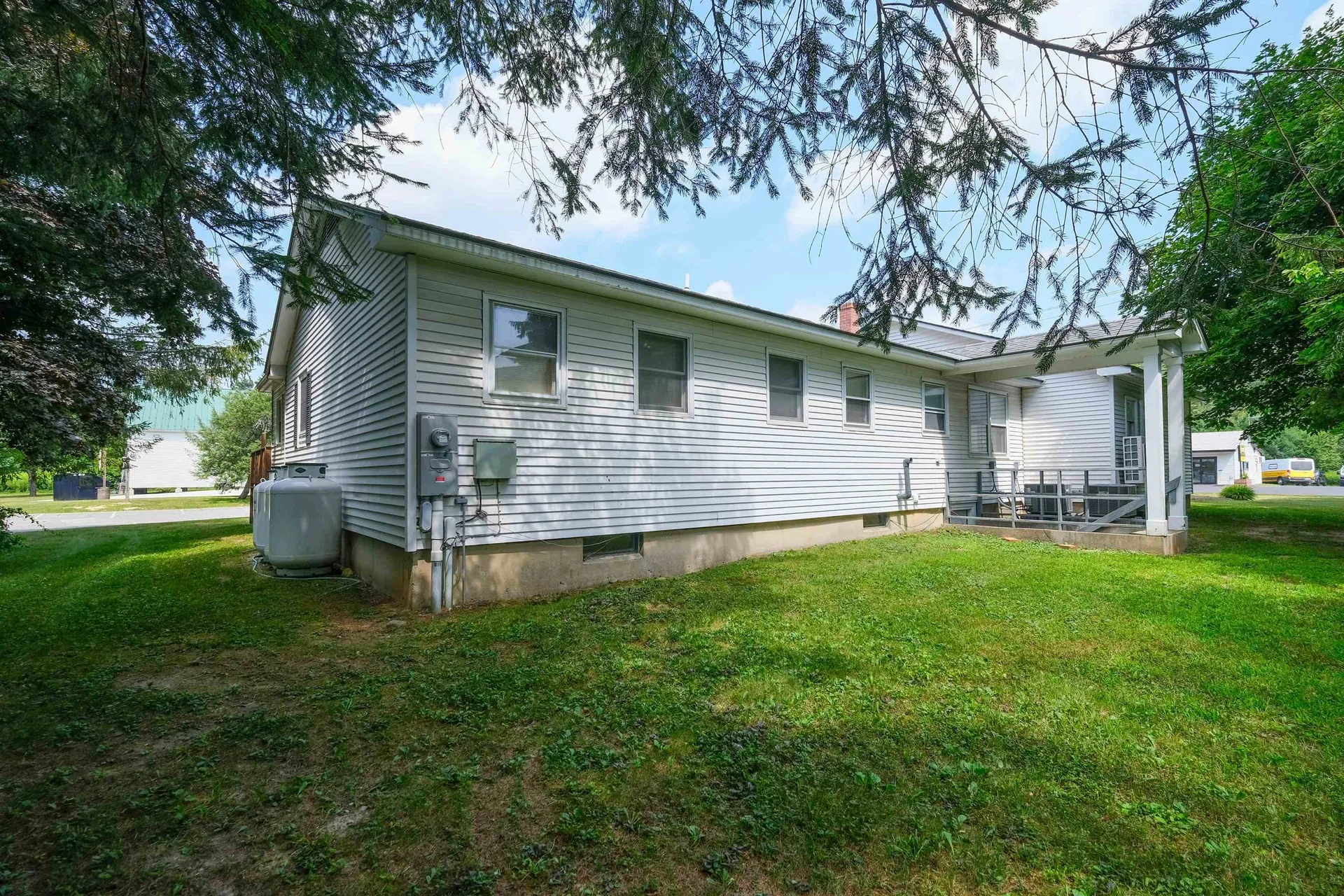 8 Main Street Ludlow VT 05149