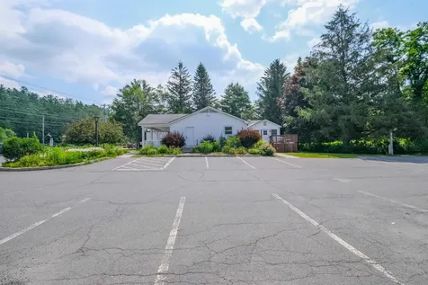 8 Main Street Ludlow VT 05149