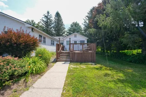 8 Main Street Ludlow VT 05149