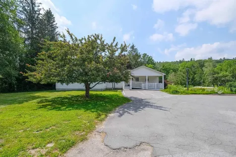 8 Main Street Ludlow VT 05149