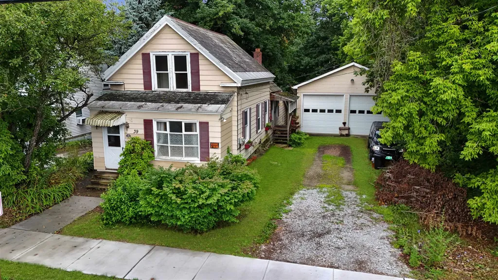 39 Forest Street Rutland City VT 05701