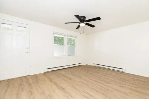 108 Oak Street Rollinsford NH 03869