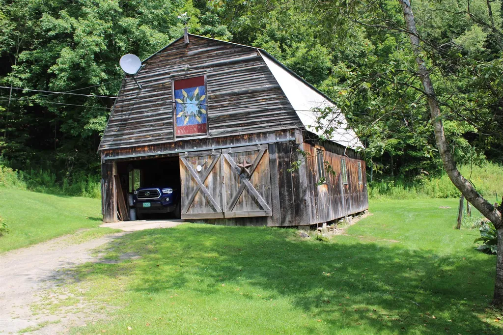 664 Ferguson Road Barnet VT 05821
