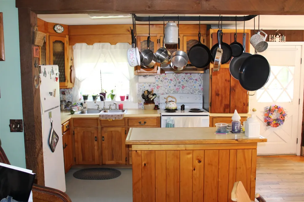 664 Ferguson Road Barnet VT 05821