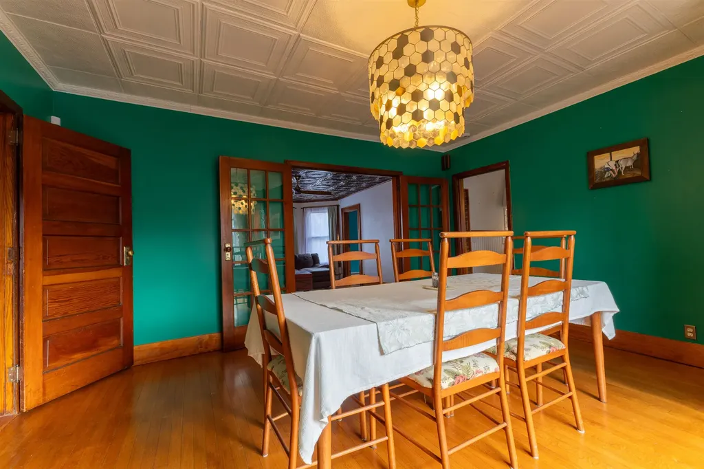 20 Highland Avenue Claremont NH 03743