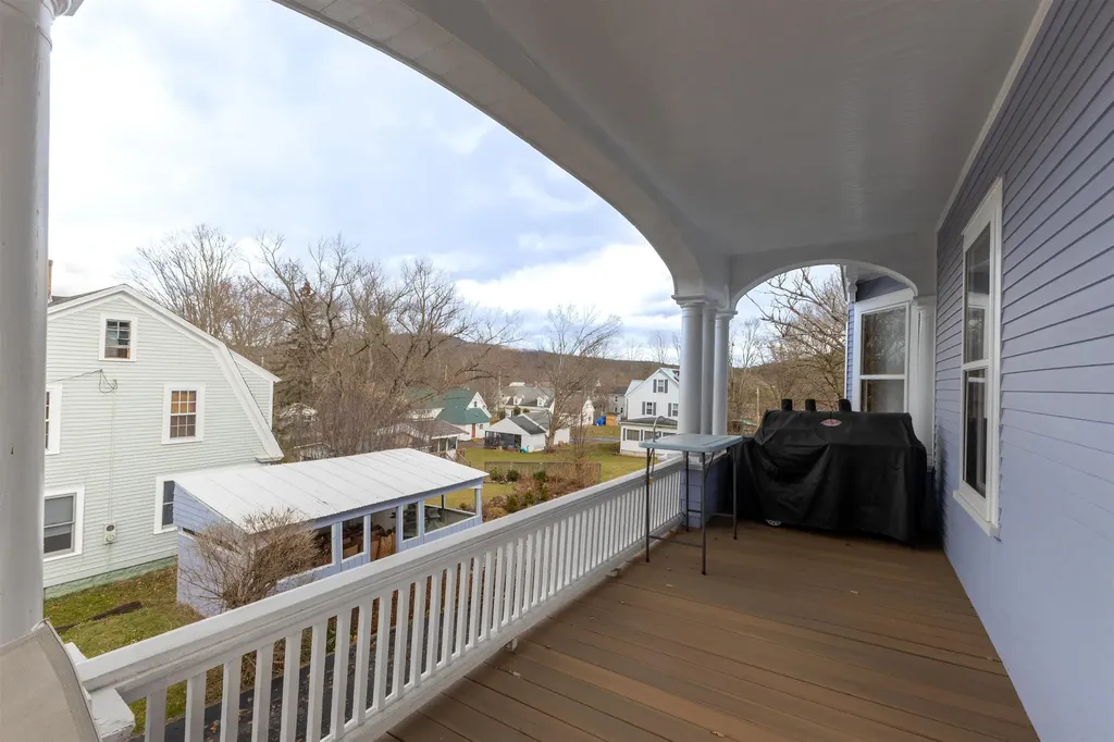 20 Highland Avenue Claremont NH 03743