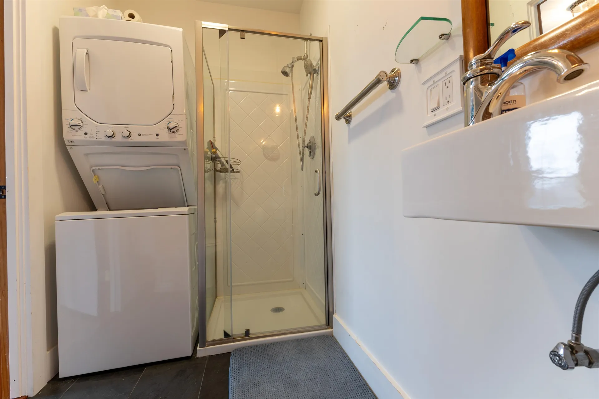 20 Highland Avenue Claremont NH 03743