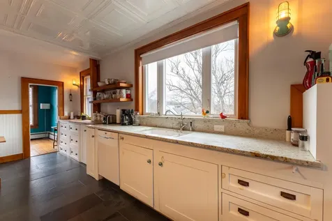 20 Highland Avenue Claremont NH 03743