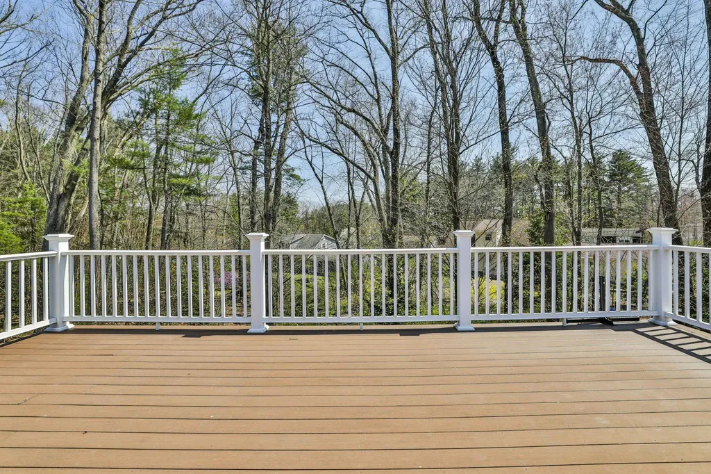 6 Nova Road Nashua NH 03064