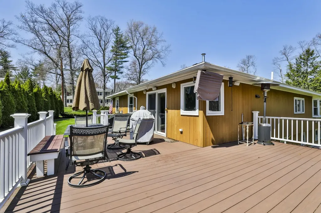 6 Nova Road Nashua NH 03064