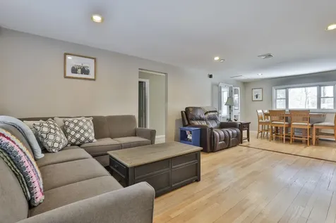 6 Nova Road Nashua NH 03064