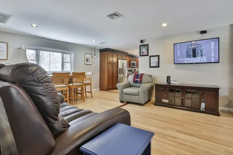 6 Nova Road Nashua NH 03064