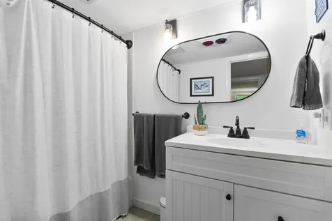 1966 Thompsonburg Road Londonderry VT 05155