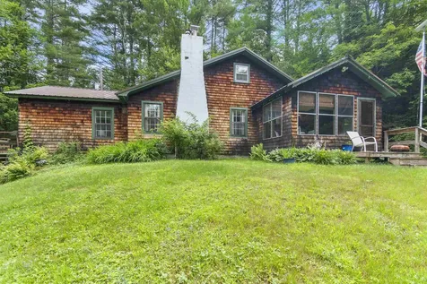 1966 Thompsonburg Road Londonderry VT 05155