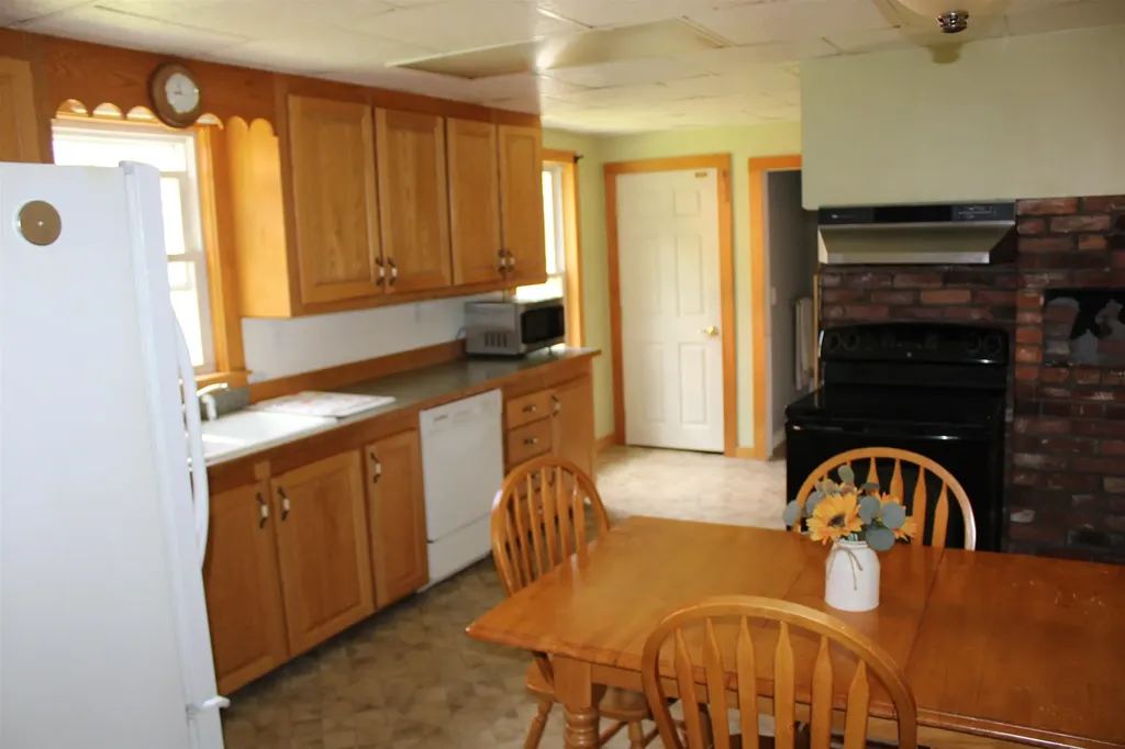 79 Harrison Avenue St. Johnsbury VT 05819