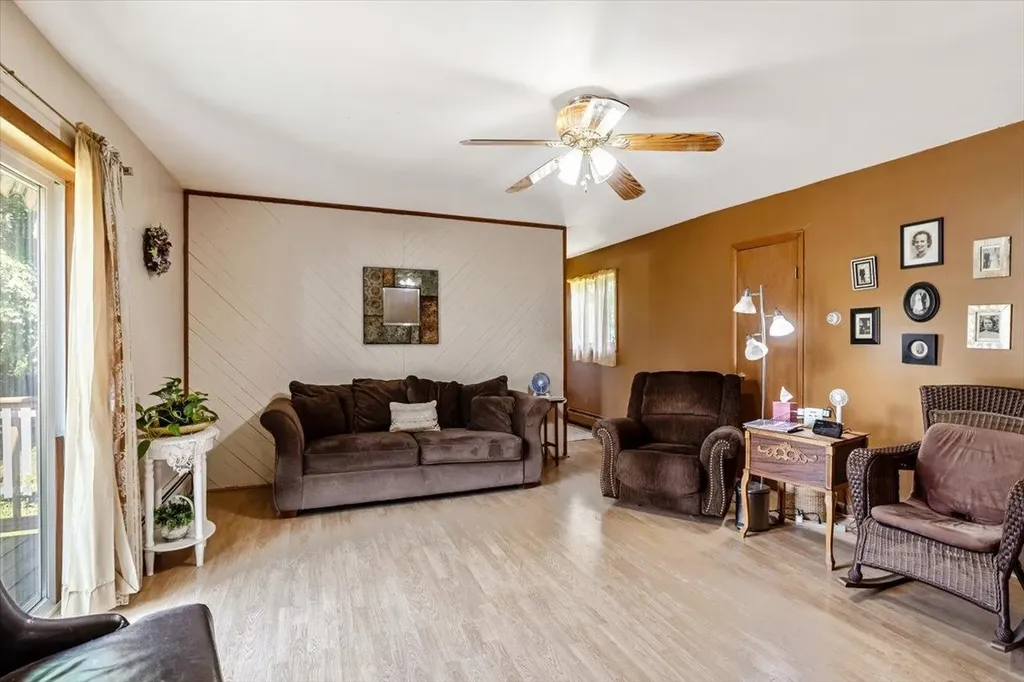 47 Upper Welden Street St. Albans City VT 05478